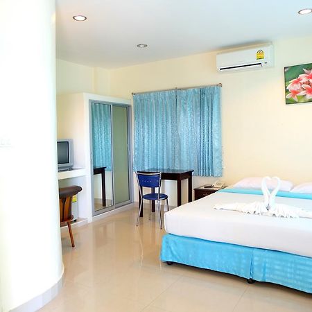 Krabi Marina Seaview Hotel Exterior photo