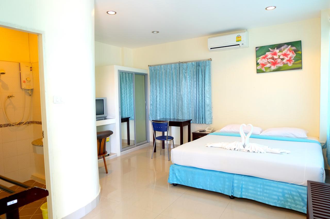 Krabi Marina Seaview Hotel Exterior photo