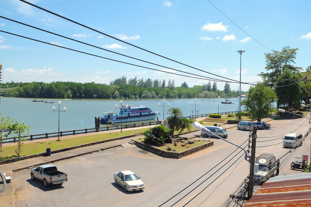 Krabi Marina Seaview Hotel Exterior photo